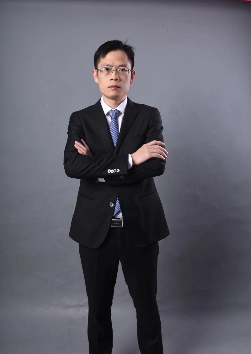 叶素华 品牌视觉系统总监